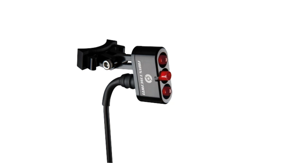 Supernova Airstream 2 Feu Arrière Sellestützen Montage 1 Supernova Airstream 2 Feu Arrière Sellestützen Montage